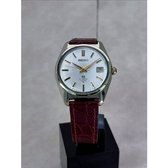36mm • 1968 Grand Seiko 4522-8000 45GS Gold Cap Hi-Beat 36000vph Manual Winding